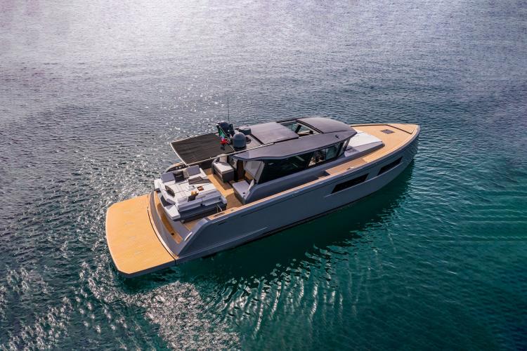 Pardo yachts GT52